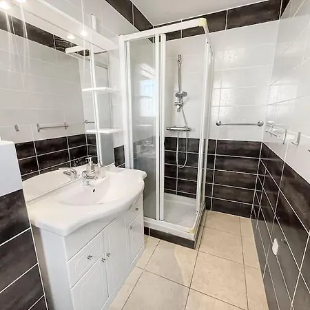 Holiday home Moderne Vue Et Collines Aux Portes Des Calanques