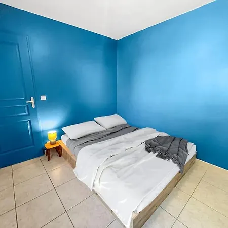 Moderne Vue Et Collines Aux Portes Des Calanques * La Ciotat