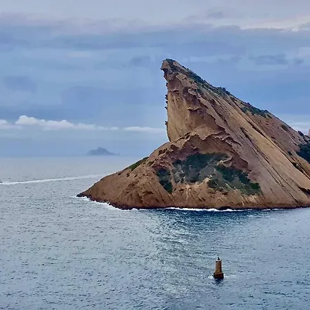 Moderne Vue Et Collines Aux Portes Des Calanques Semesterbostad